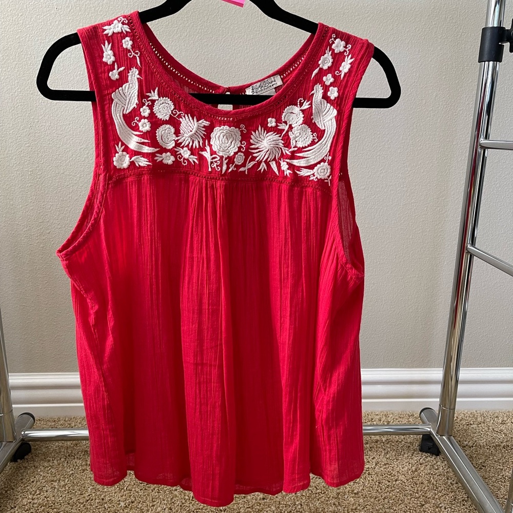 Lucky Brand Top Red w/Cream Embroidery L/G - EUC (133)